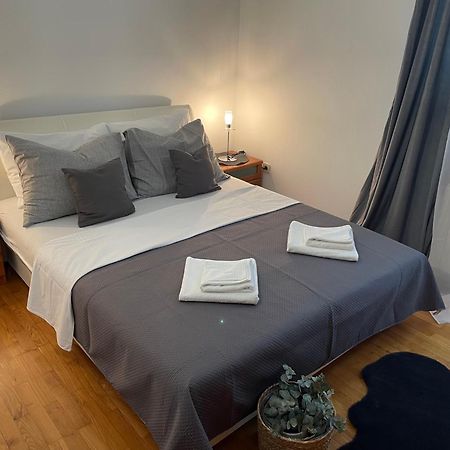 Hotel Sanmari à Novi Vinodolski Extérieur photo
