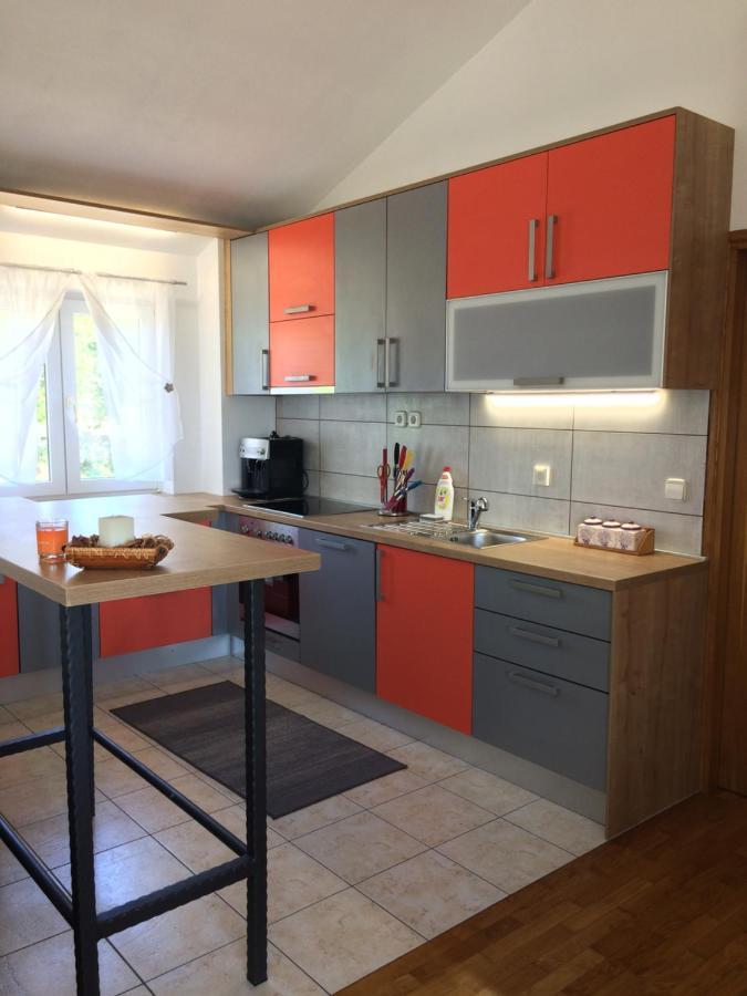 Hotel Sanmari à Novi Vinodolski Extérieur photo
