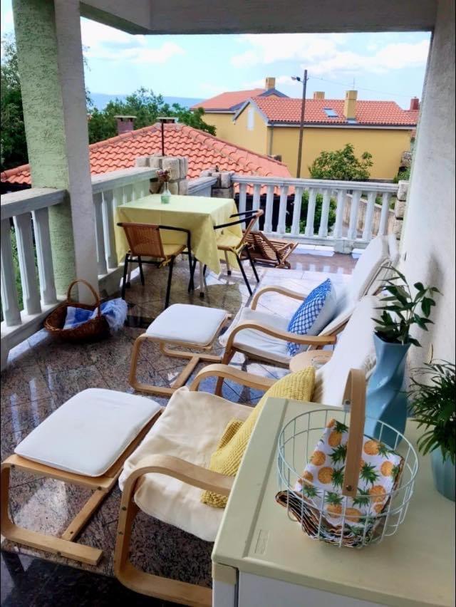 Hotel Sanmari à Novi Vinodolski Extérieur photo